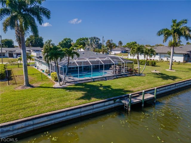 2213 NE 4th ST, Cape Coral, FL 33909