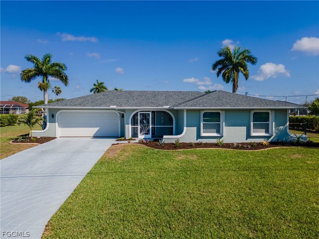 2213 NE 4th ST, Cape Coral, FL 33909