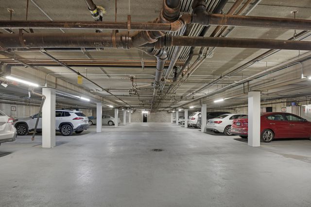 5500 Carriageway Drive 309, Rolling Meadows, IL 60008