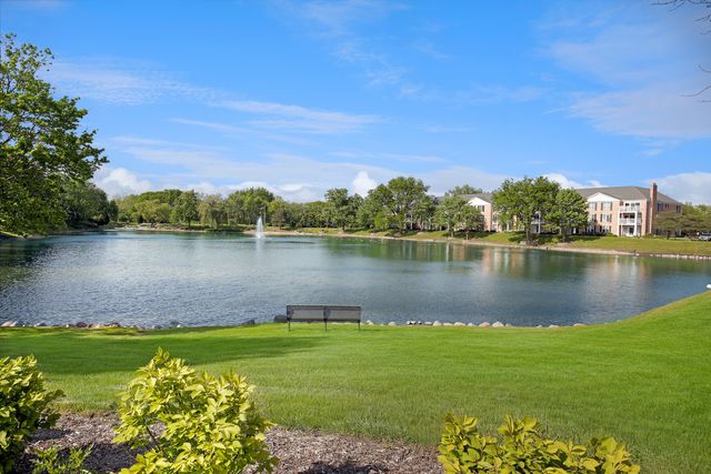 5500 Carriageway Drive 309, Rolling Meadows, IL 60008