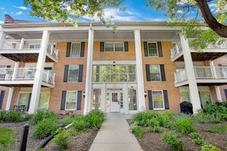 5500 Carriageway Drive 309, Rolling Meadows, IL 60008