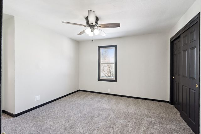 1300 E 34th Street, Des Moines, IA 50317