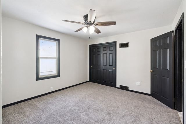 1300 E 34th Street, Des Moines, IA 50317