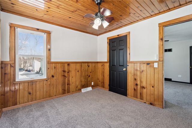 1300 E 34th Street, Des Moines, IA 50317