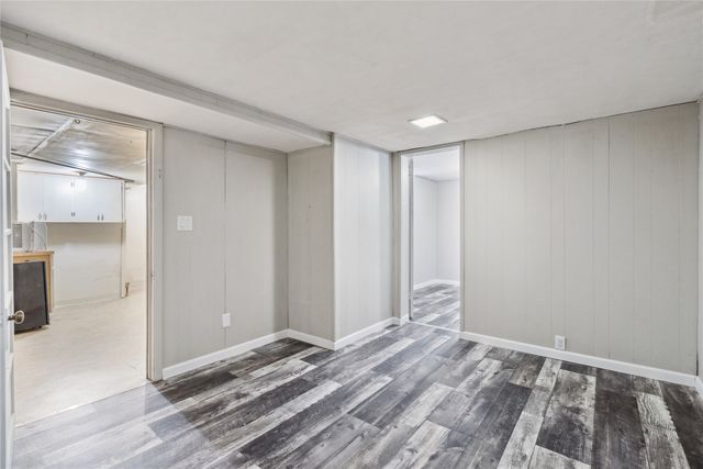 1300 E 34th Street, Des Moines, IA 50317