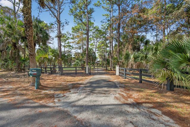 1713 Arabian Drive, Loxahatchee, FL 33470