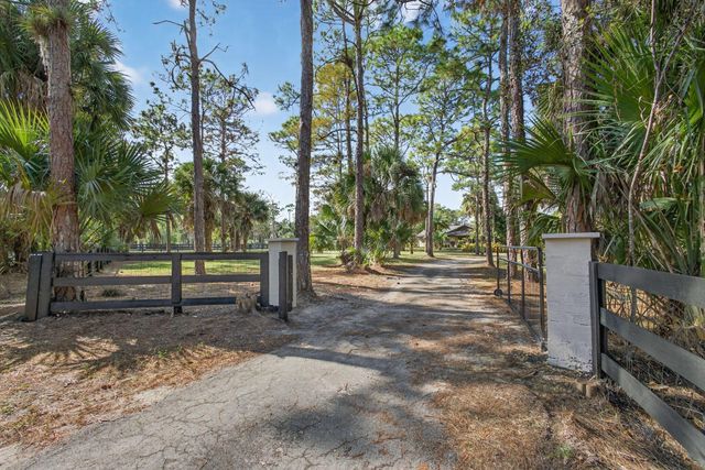 1713 Arabian Drive, Loxahatchee, FL 33470