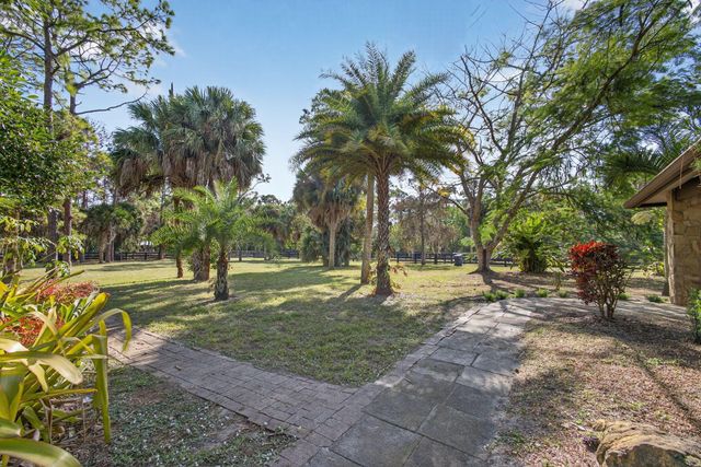 1713 Arabian Drive, Loxahatchee, FL 33470