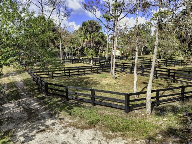 1713 Arabian Drive, Loxahatchee, FL 33470