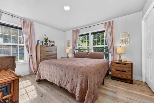 3 High View St, Lebanon Twp., NJ 07830