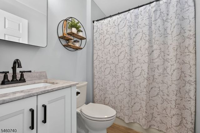 3 High View St, Lebanon Twp., NJ 07830
