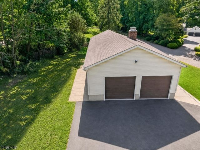 3 High View St, Lebanon Twp., NJ 07830