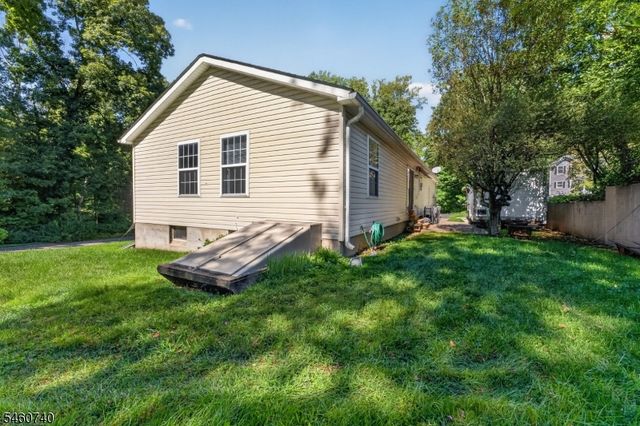 3 High View St, Lebanon Twp., NJ 07830