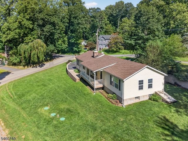 3 High View St, Lebanon Twp., NJ 07830