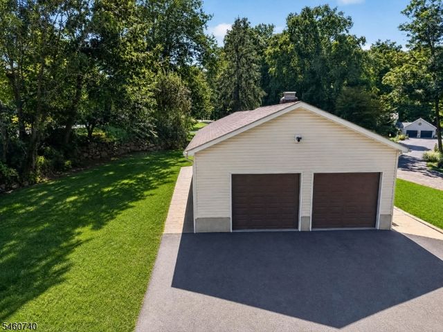 3 High View St, Lebanon Twp., NJ 07830