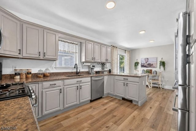 3 High View St, Lebanon Twp., NJ 07830