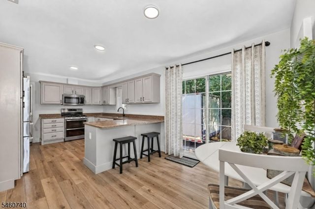3 High View St, Lebanon Twp., NJ 07830