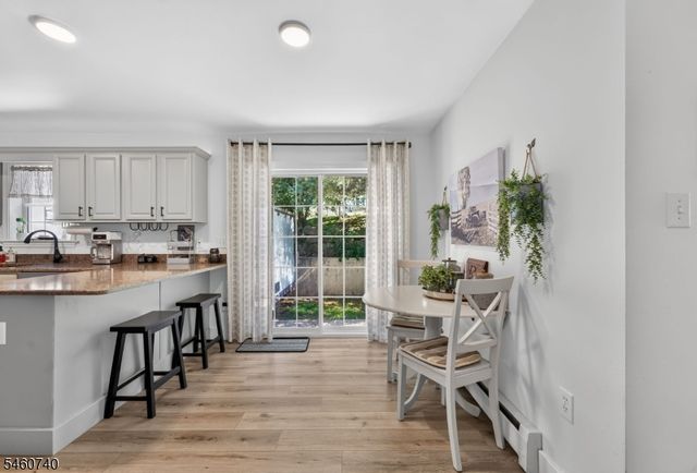 3 High View St, Lebanon Twp., NJ 07830