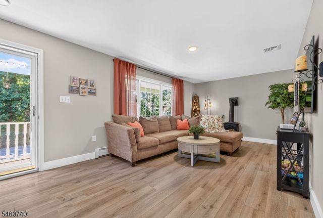 3 High View St, Lebanon Twp., NJ 07830