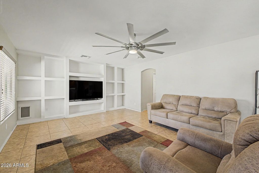 22240 W CANTILEVER Street, Buckeye, AZ 85326 — photo 3