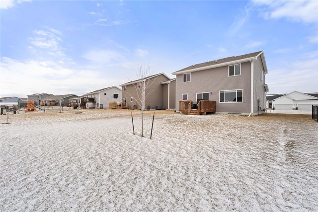 1601 NW Driftwood Drive, Ankeny, IA 50023