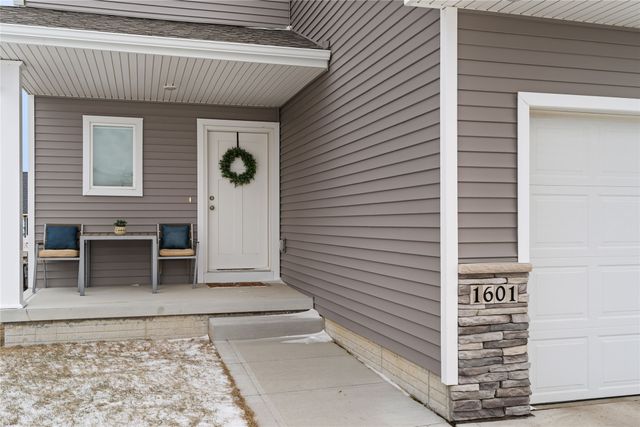 1601 NW Driftwood Drive, Ankeny, IA 50023