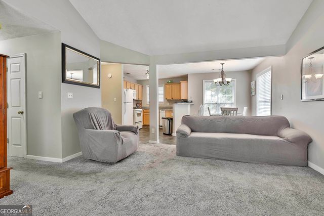 14 Huntington Drive, Grantville, GA 30220