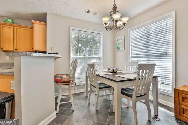 14 Huntington Drive, Grantville, GA 30220