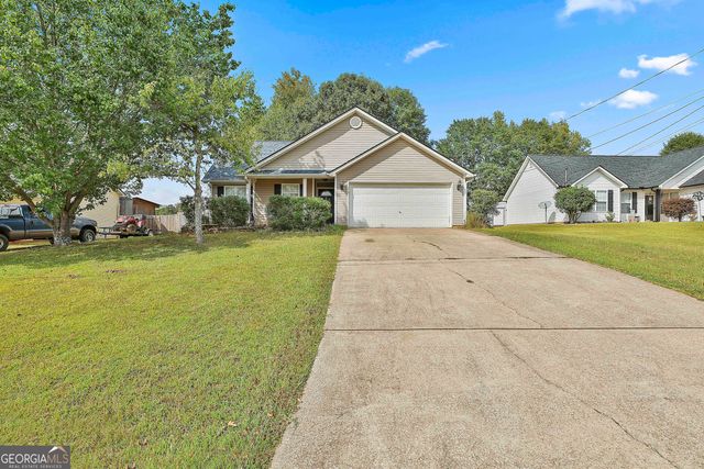14 Huntington Drive, Grantville, GA 30220