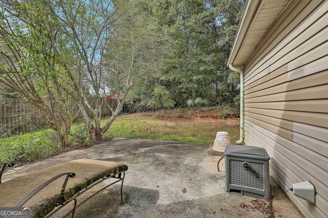 14 Huntington Drive, Grantville, GA 30220