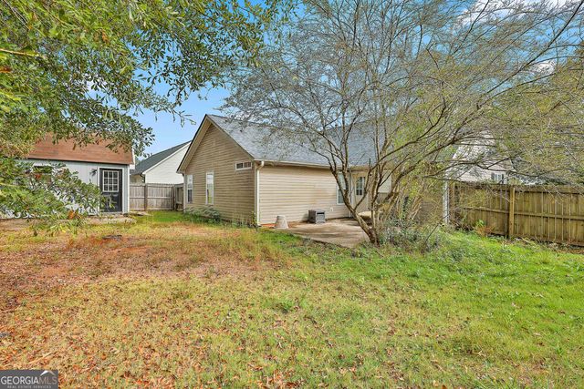 14 Huntington Drive, Grantville, GA 30220