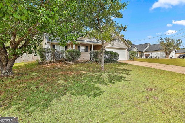 14 Huntington Drive, Grantville, GA 30220