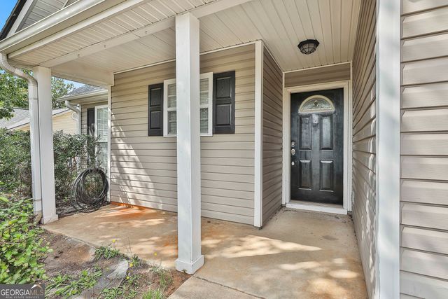 14 Huntington Drive, Grantville, GA 30220