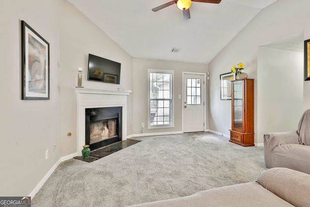 14 Huntington Drive, Grantville, GA 30220