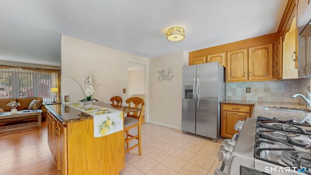 36 Ponderosa Lane, Newington, CT 06111