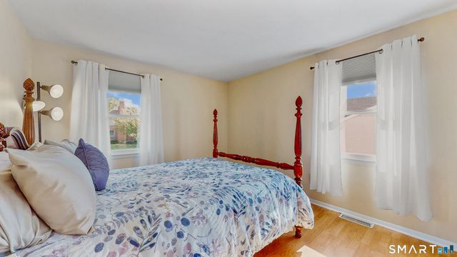 36 Ponderosa Lane, Newington, CT 06111