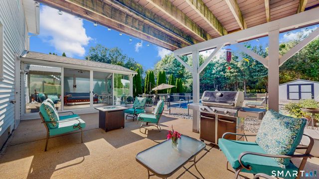 36 Ponderosa Lane, Newington, CT 06111