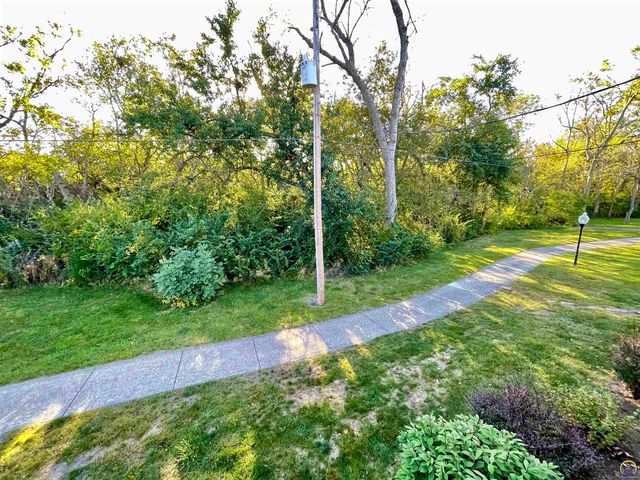 3572 SW Willow Brook DR, Topeka, KS 66614