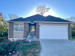 3572 SW Willow Brook DR, Topeka, KS 66614