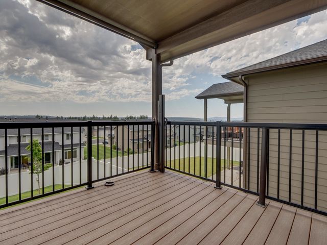 8567 N James Dr, Spokane, WA 99208