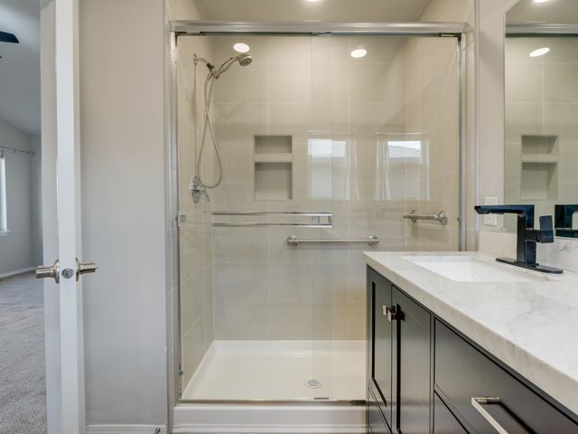 8567 N James Dr, Spokane, WA 99208