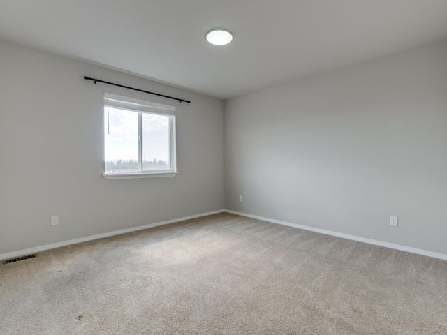 8567 N James Dr, Spokane, WA 99208