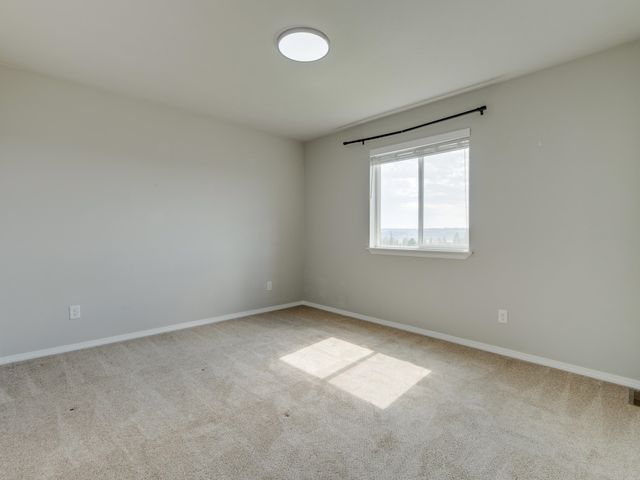 8567 N James Dr, Spokane, WA 99208