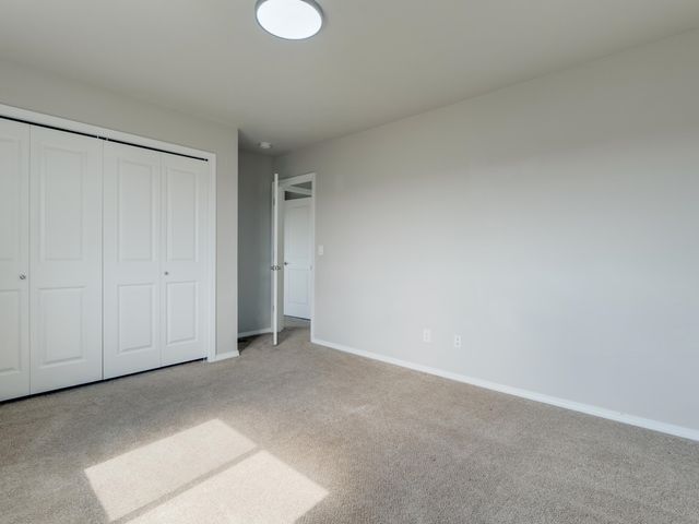 8567 N James Dr, Spokane, WA 99208