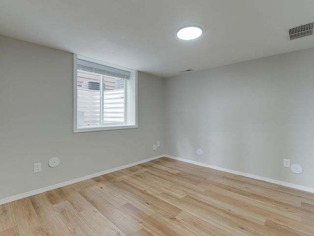8567 N James Dr, Spokane, WA 99208