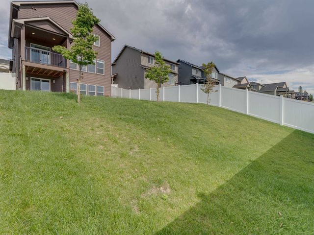 8567 N James Dr, Spokane, WA 99208