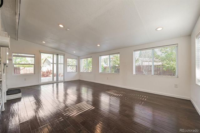 1115 S Truckee Way, Aurora, CO 80017