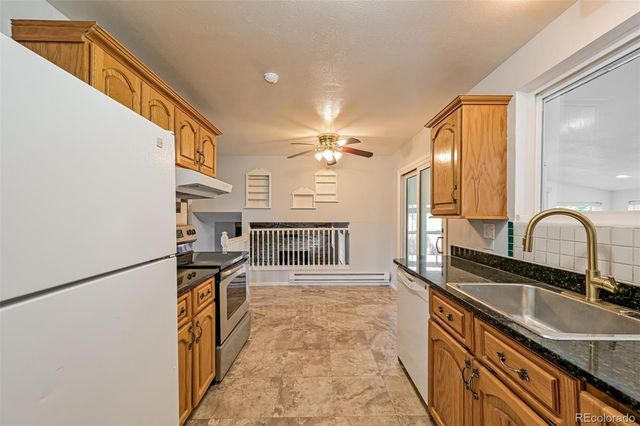 1115 S Truckee Way, Aurora, CO 80017