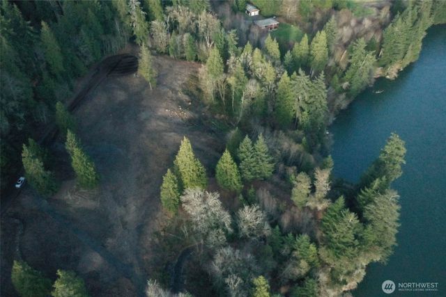 26 Edge Water Drive, Cathlamet, WA 98612