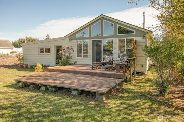 209 Canal Drive SE, Ocean Shores, WA 98569